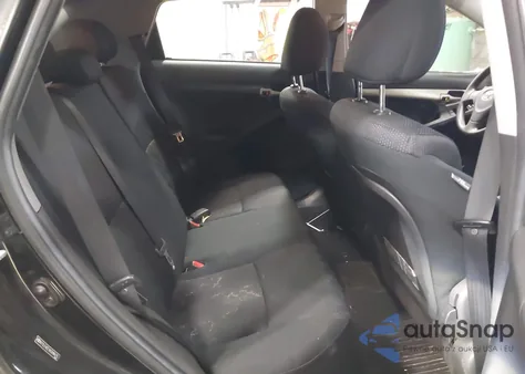 2010 Toyota Matrix S z USA, uszkodzony, nr VIN 2T1LE4EE1AC018475